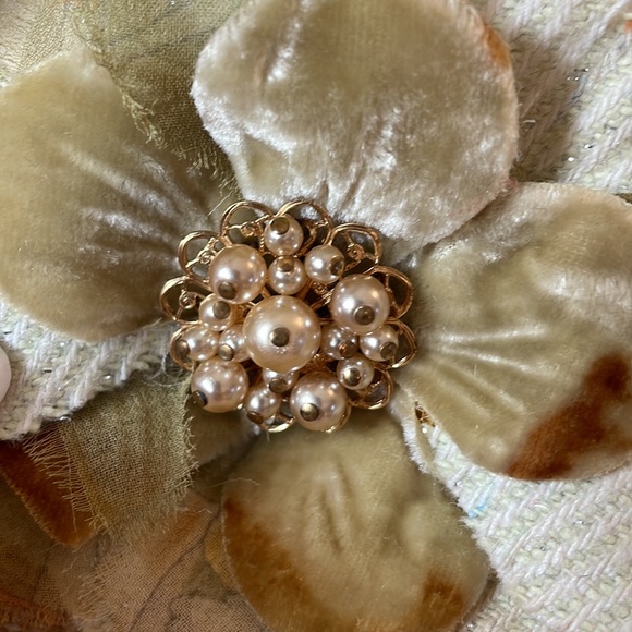 Violette Nozieres VINTAGE Tweed leather small pieces decorative flower pearls - Picture 4 of 17